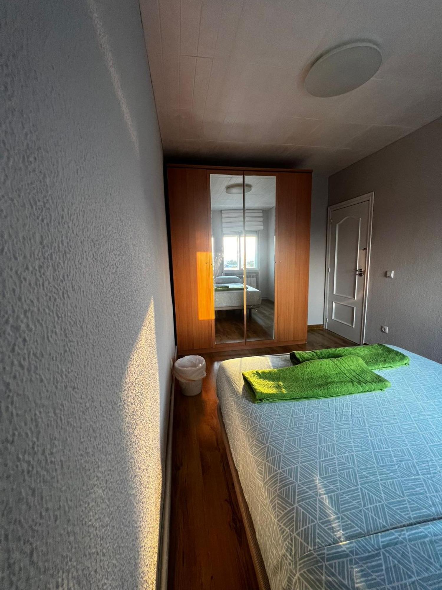 Hotel Bed Vallecas Madrid Exterior foto